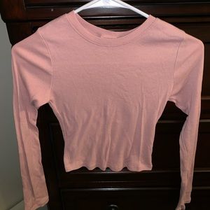 Cropped long sleeve top